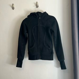 Lululemon Women’s hooded Jacket, size 2, black, thumb holes, 2 front pockets.